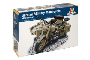 ITALERI GERMAN MILITARY MOTORCYCLE WITH SIDECAR 1/9. 7403