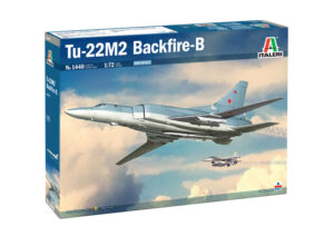 ITALERI TU-22M2 BACKFIRE-B 1/72. 1440