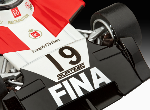 REVELL SURTEES TS16/03 1/32. 07739 - Imagen 3