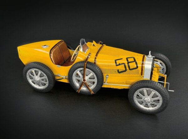ITALERI BUGATTI TYPE 35B 1/12. 4716 - Imagen 4