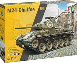 ITALERI M24 CHAFFEE 1/35. 6761