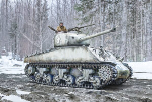 ITALERI M4A3 76MM WET SHERMAN 1/35. 96440