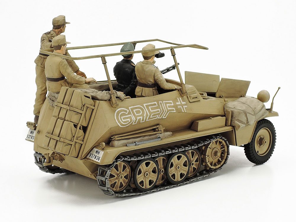 TAMIYA GERMAN Sd.kfz.250/3 GREIF 1/35. 35113