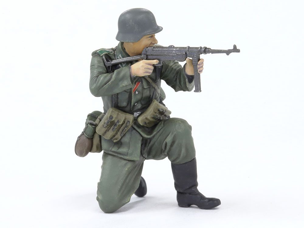 TAMIYA MILITARY MINIATURES GERMAN MACHINE GUN TEAM 1/35. 35386
